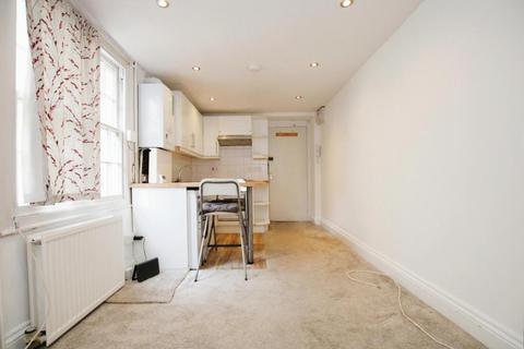 1 bedroom maisonette to rent, Regent Street, Bristol BS8