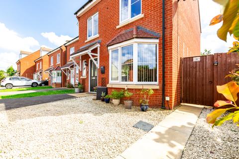 4 bedroom detached house for sale, Newdawn Close, Bishops Cleeve, Cheltenham