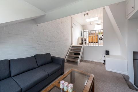2 bedroom apartment for sale, Glenloch Road, London, NW3