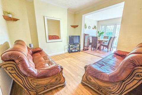 158 Stanley Avenue, Romford, RM2 5DA