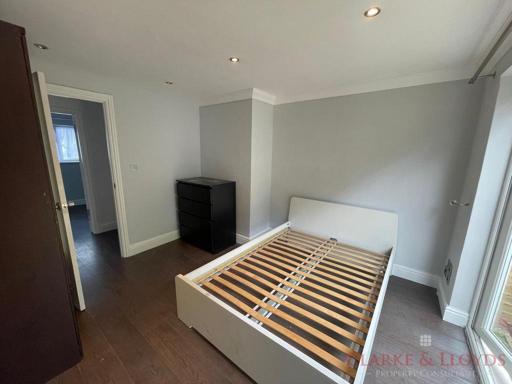 Spacious 1 Bed House in Hatfield to Let