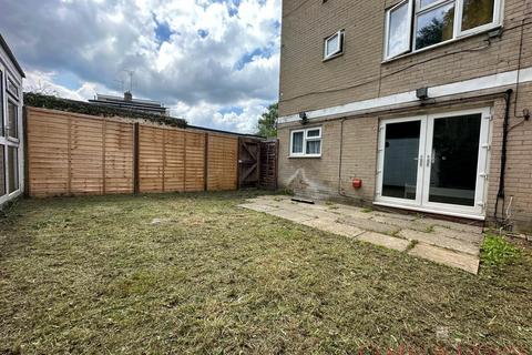 1 bedroom semi-detached house to rent, Hatfield AL10