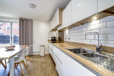 32 Canyon Meadow, Creswell, Worksop, S80 4UQ