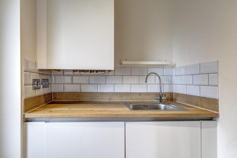 32 Canyon Meadow, Creswell, Worksop, S80 4UQ