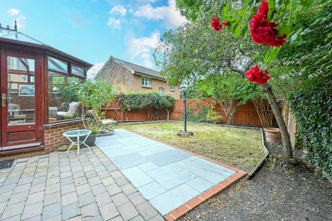 4 bedroom detached house for sale, Jasons Drive, Guildford, GU4