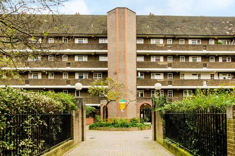 1 bedroom flat for sale, Holloway Road, Holloway, London, N7