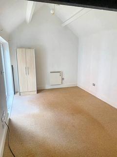 2 bedroom apartment to rent, Clifton Drive North, Lytham St. Annes FY8
