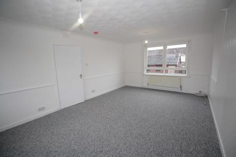 3 bedroom terraced house to rent, 17 Silverdale Terrace, Plains, Airdrie, ML6 7NW