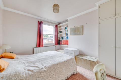2 bedroom flat for sale, Oxberry Avenue, London