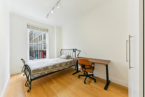 2 bedroom flat to rent, Pied Bull Court, Galen Place, London