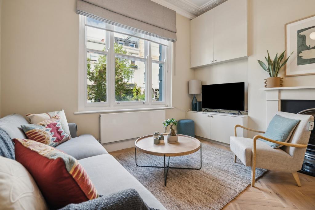 House in London, Kensal Town, Bayswater - View 2
