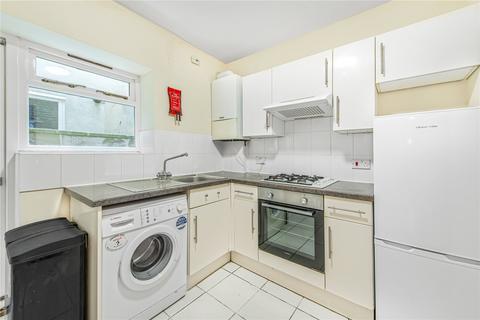 3 bedroom flat to rent, Edgeley Road, London, SW4