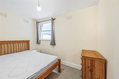 3 bedroom flat to rent, Edgeley Road, London, SW4