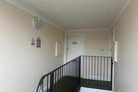 2 bedroom flat to rent, Meredith Road, Portsmouth PO2