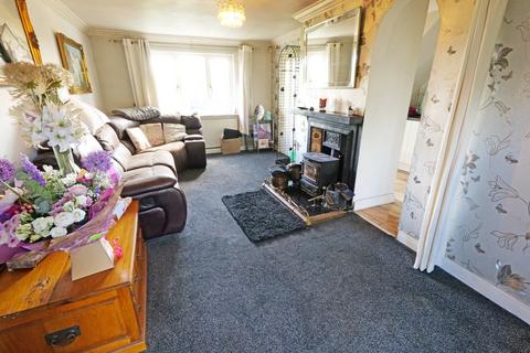 2 bedroom semi-detached house for sale, St Marys Avenue, Barnoldswick, BB18