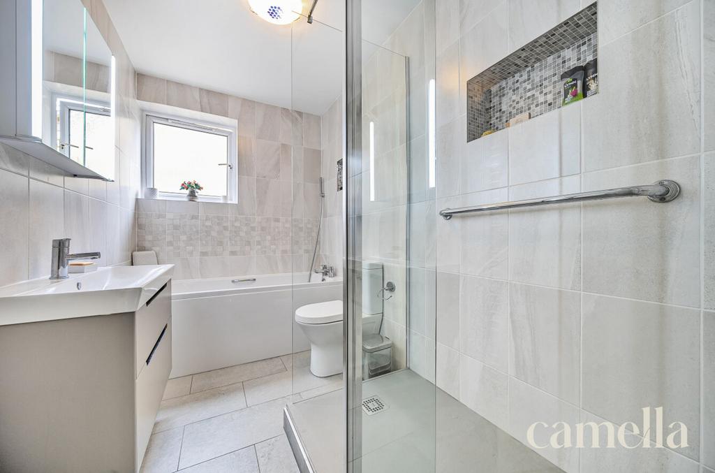 Main Bathroom