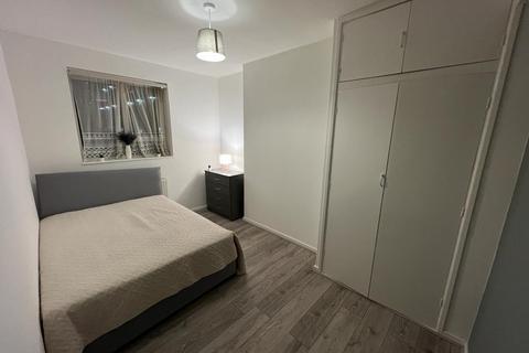 5 bedroom flat to rent, Elmington Estate,  London, SE5