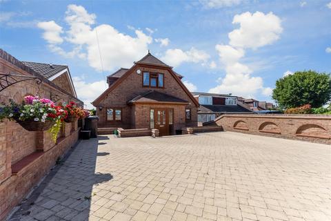 4 bedroom detached house for sale, Istead Rise, Istead Rise, Kent