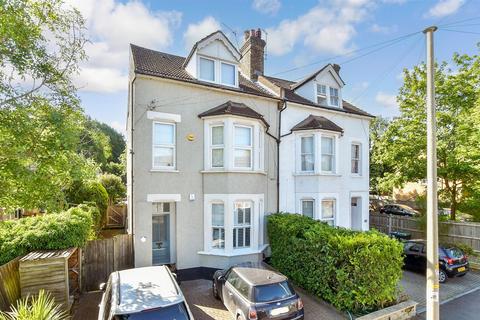 3 bedroom ground floor maisonette for sale, Whytecliffe Road North, Purley, Surrey