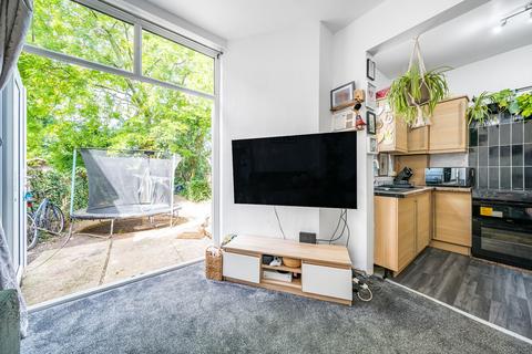 45 Bournemouth Park Road, Southend-on-sea, SS2 5JH