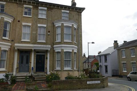 2 bedroom flat to rent, Anglesea Road, Suffolk IP1