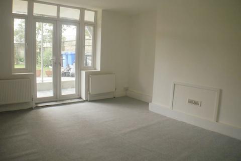 2 bedroom flat to rent, Anglesea Road, Suffolk IP1