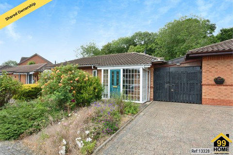 2 bedroom bungalow for sale, Faraday Drive, Shenley Lodge, Milton Keynes, MK5