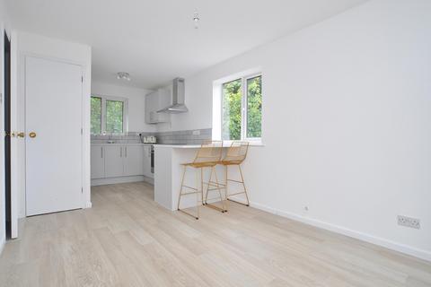 12 Millstream Close, Hitchin, SG4 0DA