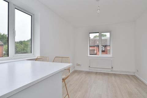 12 Millstream Close, Hitchin, SG4 0DA