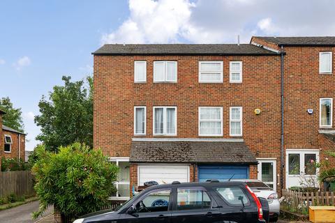 5 bedroom semi-detached house for sale, Ewart Road, London