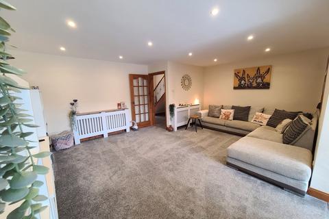 40 Beechdale Close, Calmore, Southampton, SO40 2QH