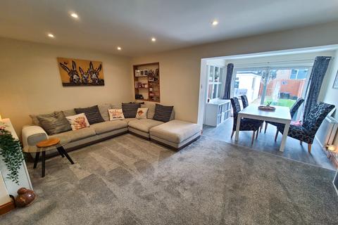 40 Beechdale Close, Calmore, Southampton, SO40 2QH