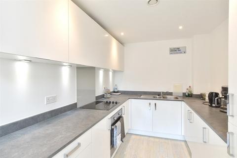 1 bedroom apartment for sale, Goldstone Lane, Hove, East Sussex