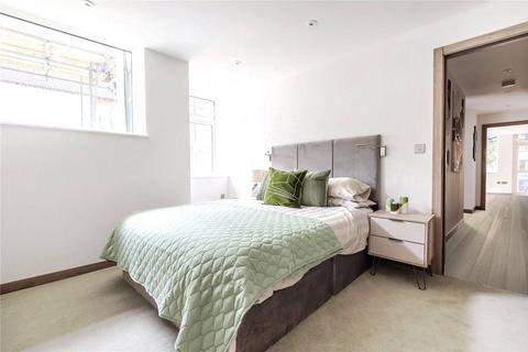 2 bedroom flat for sale, Phoenix House, West Byfleet KT14