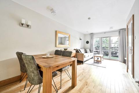 2 bedroom flat to rent, Chancellors Wharf, Hammersmith, London, W6
