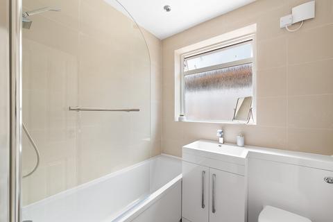 11 Warenne Road, Fetcham, Leatherhead, KT22 9TX
