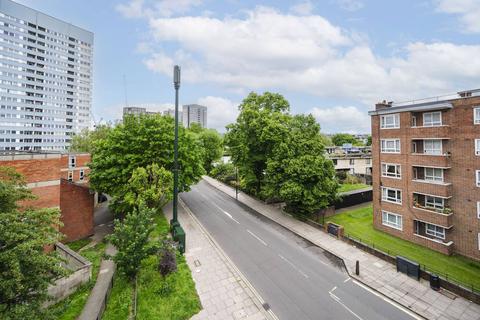 3 bedroom flat for sale, Abbey Road, St John's Wood, London, NW8