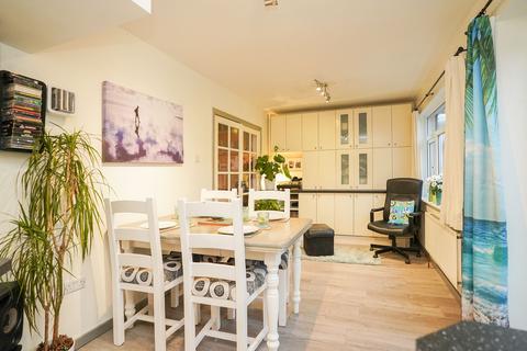 104 Lees Hall Road, Sheffield, S8 9JN