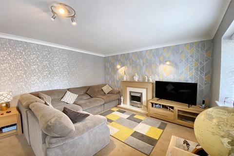 2 bedroom flat for sale, Bridport