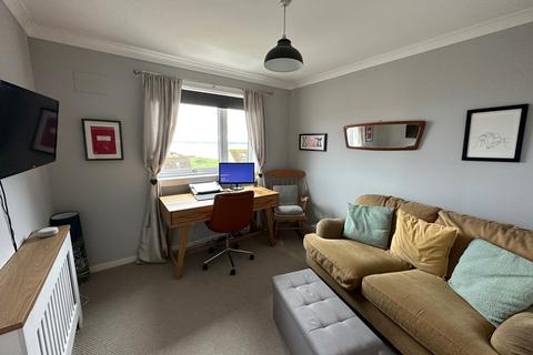 2 bedroom semi-detached house to rent, Meldrum Crescent, Burntisland KY3