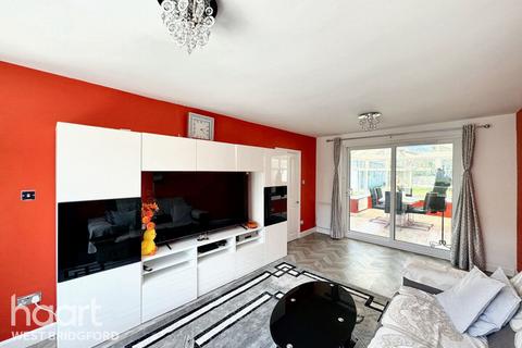 3 bedroom end of terrace house for sale, Wrenthorpe Vale, Clifton
