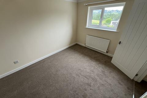 3 bedroom bungalow to rent, Pencader Road, Pontwelly, Llandysul
