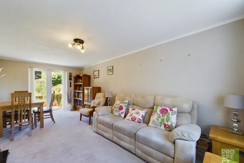 2 bedroom terraced house for sale, South Lynn Crescent, Bracknell, Berkshire, RG12