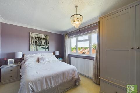 2 bedroom terraced house for sale, South Lynn Crescent, Bracknell, Berkshire, RG12
