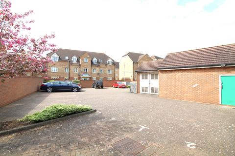4 Queens Walk, Peterborough, PE2 9AW