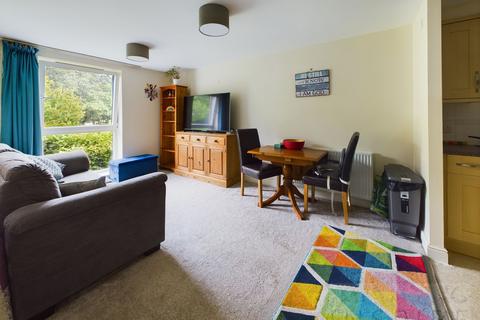 2 bedroom apartment for sale, Commonwealth Drive, Crawley RH10