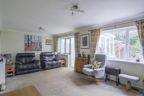 3 bedroom end of terrace house for sale, Woodside Avenue - Hutton - Stunning Garden