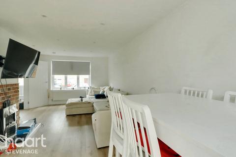 22 Harvey Road, Stevenage, SG2 0BD