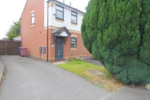 2 bedroom semi-detached house to rent, Huyton, Liverpool L36