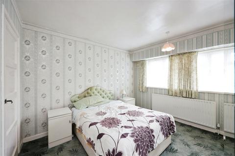 12 Denbigh Drive, Hayes, UB3 1QE